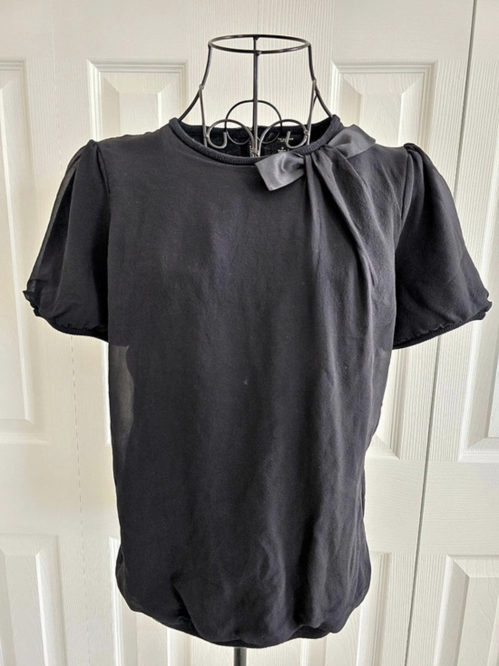 Ann Taylor Bow Neck Short Sleeve Sweater in Black Size Small Like New
